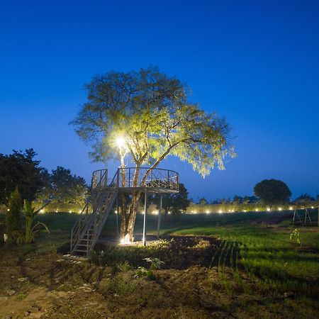 Elivaas Hidden Oasis 4Bhk With Pool, Mud House & Container House Villa Dhauj Buitenkant foto