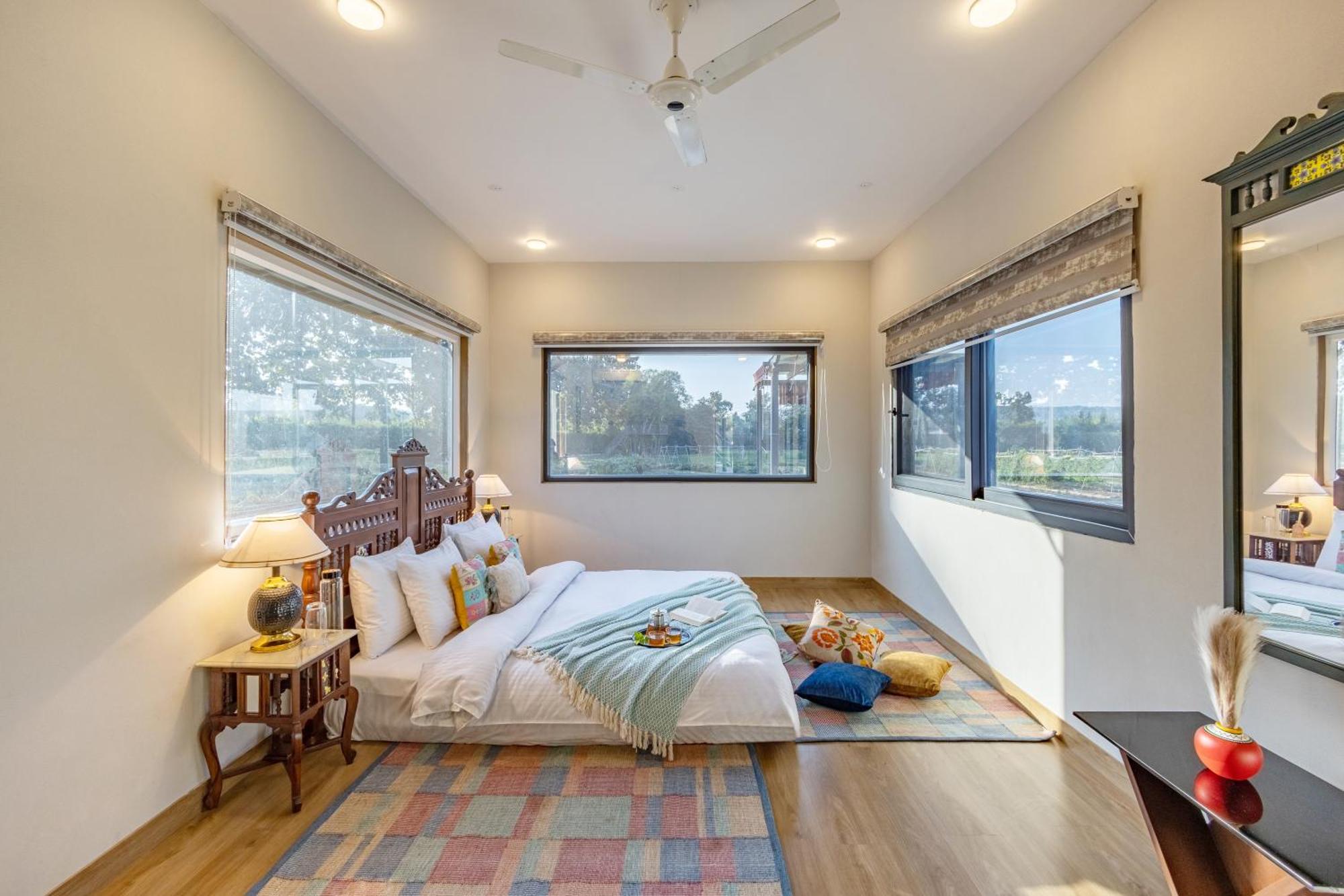 Elivaas Hidden Oasis 4Bhk With Pool, Mud House & Container House Villa Dhauj Buitenkant foto