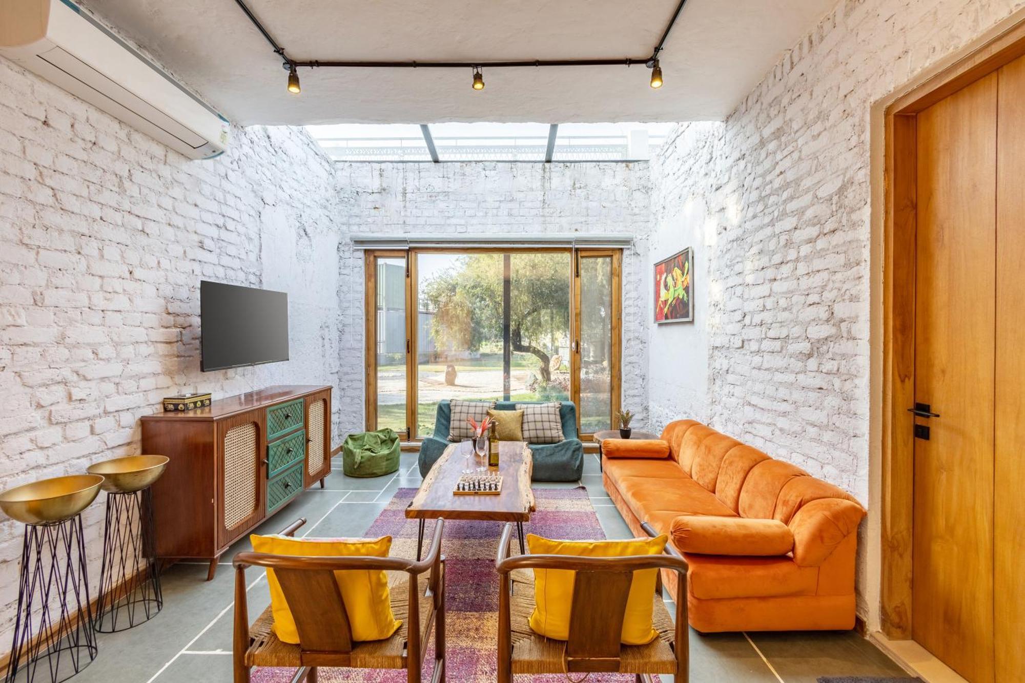 Elivaas Hidden Oasis 4Bhk With Pool, Mud House & Container House Villa Dhauj Buitenkant foto