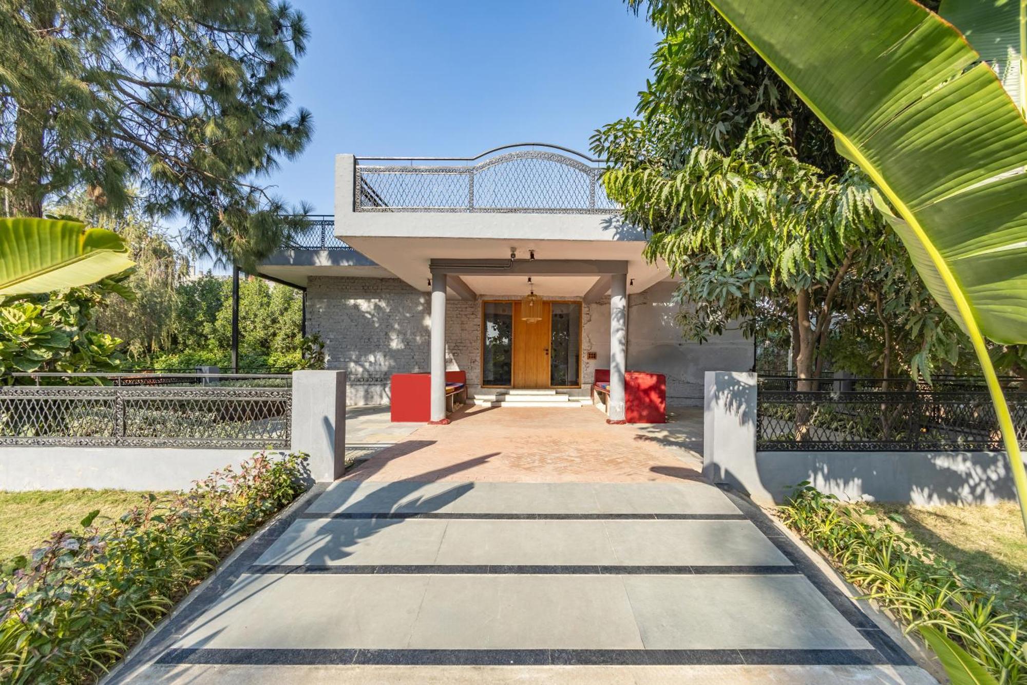 Elivaas Hidden Oasis 4Bhk With Pool, Mud House & Container House Villa Dhauj Buitenkant foto