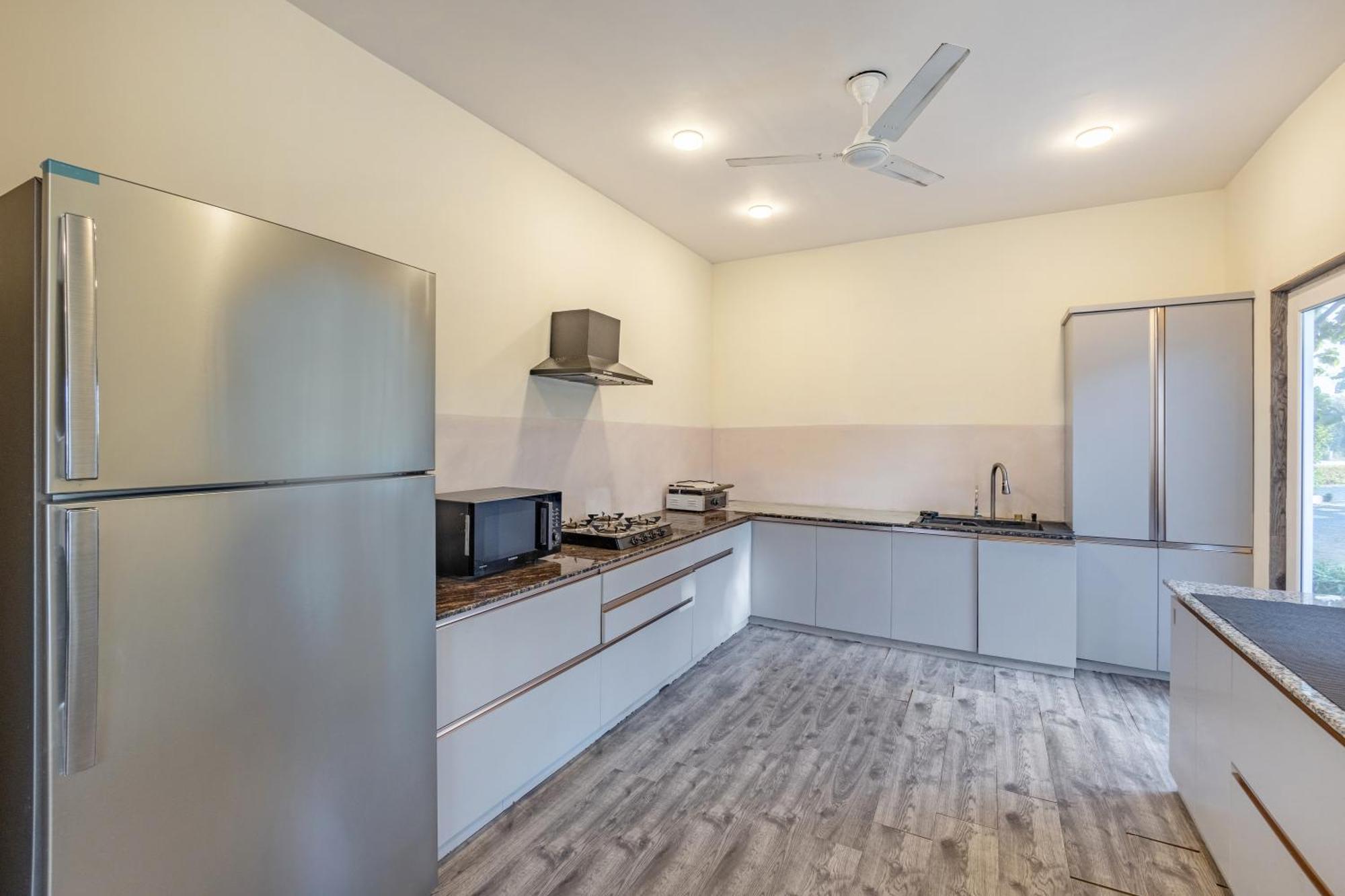 Elivaas Hidden Oasis 4Bhk With Pool, Mud House & Container House Villa Dhauj Buitenkant foto