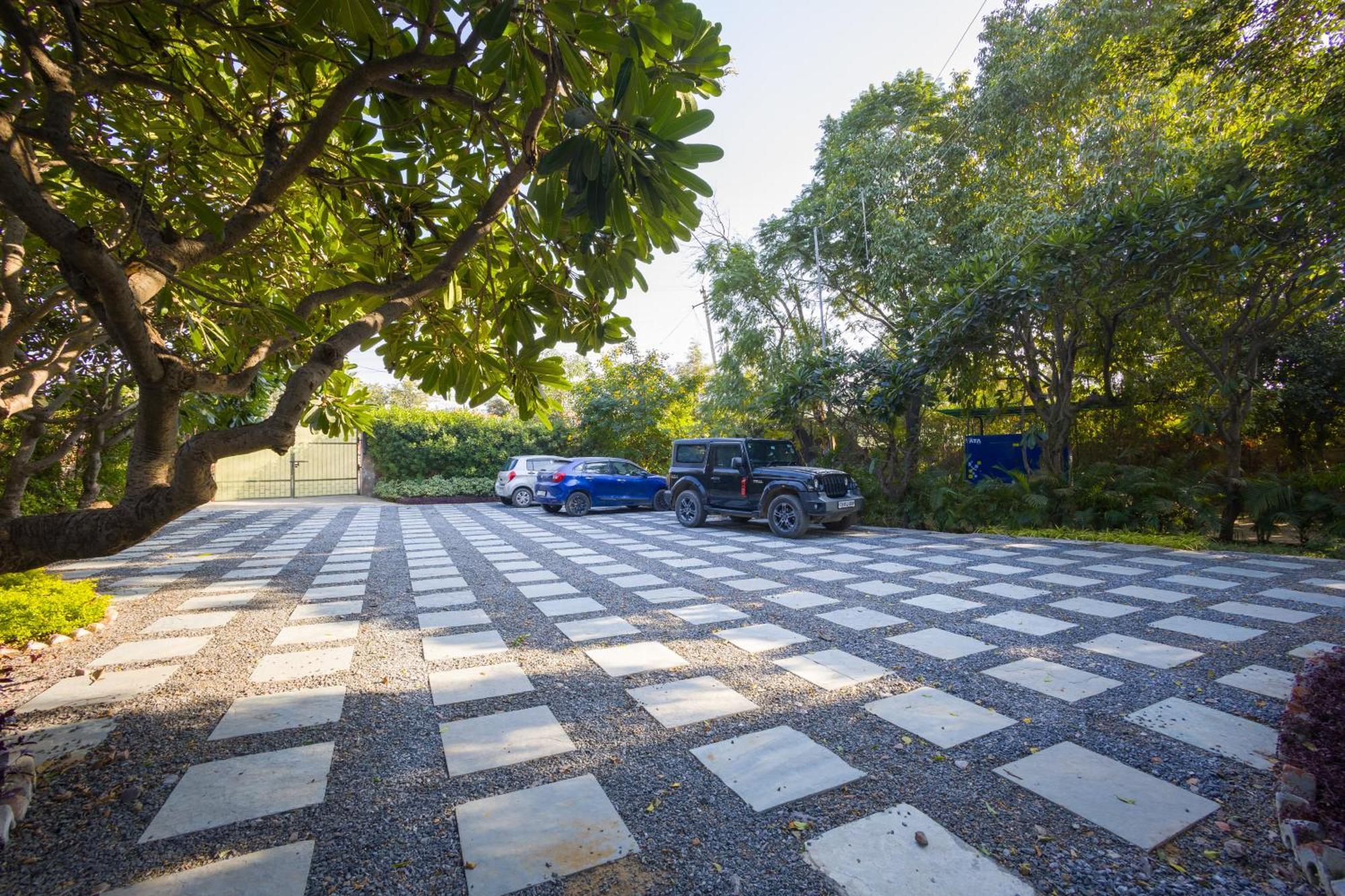 Elivaas Hidden Oasis 4Bhk With Pool, Mud House & Container House Villa Dhauj Buitenkant foto